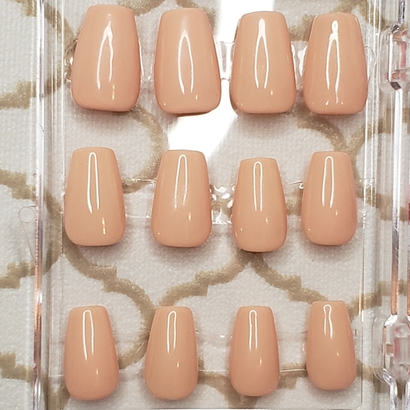 Press on nails 24 set - Picture 1 of 4